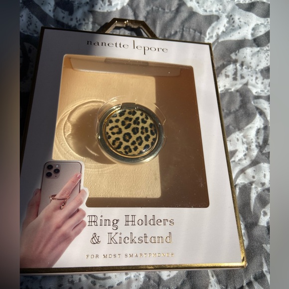 Phone ring holder. NWT - Picture 2 of 4